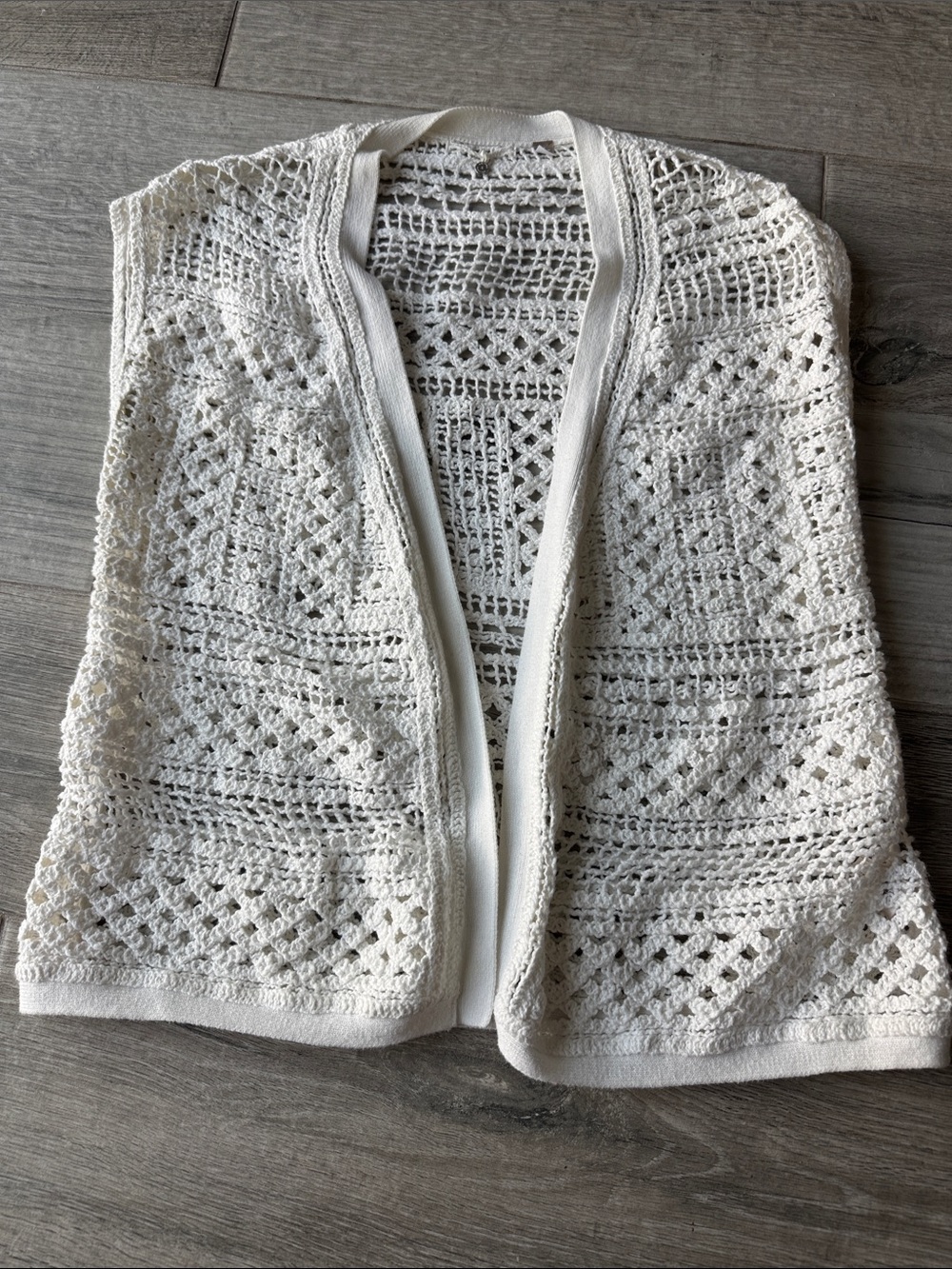 Knitted & Knotted by Anthropilogie Open Front Crochet Knit Cardigan Vest